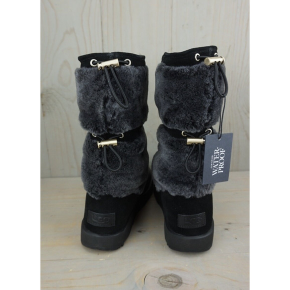 Waterproog UGGS - Picture 6 of 10